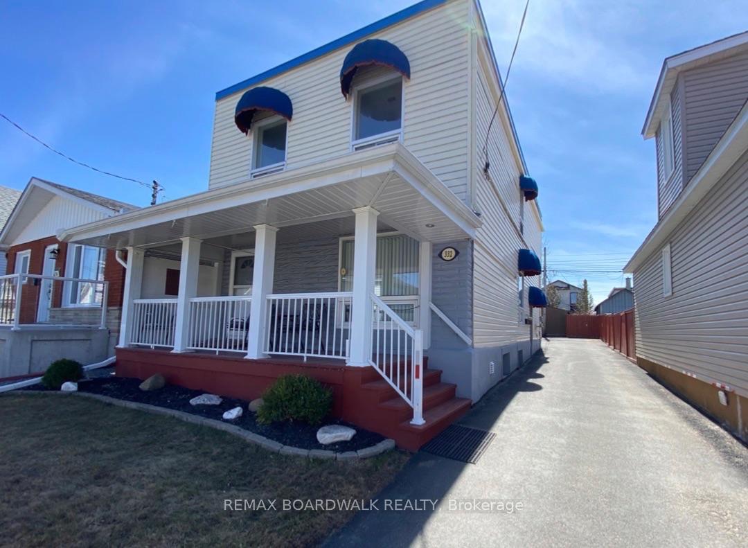 Photo 2 of Unit 1, 332 Shakespeare Street, Ottawa, Vanier — HOMEH