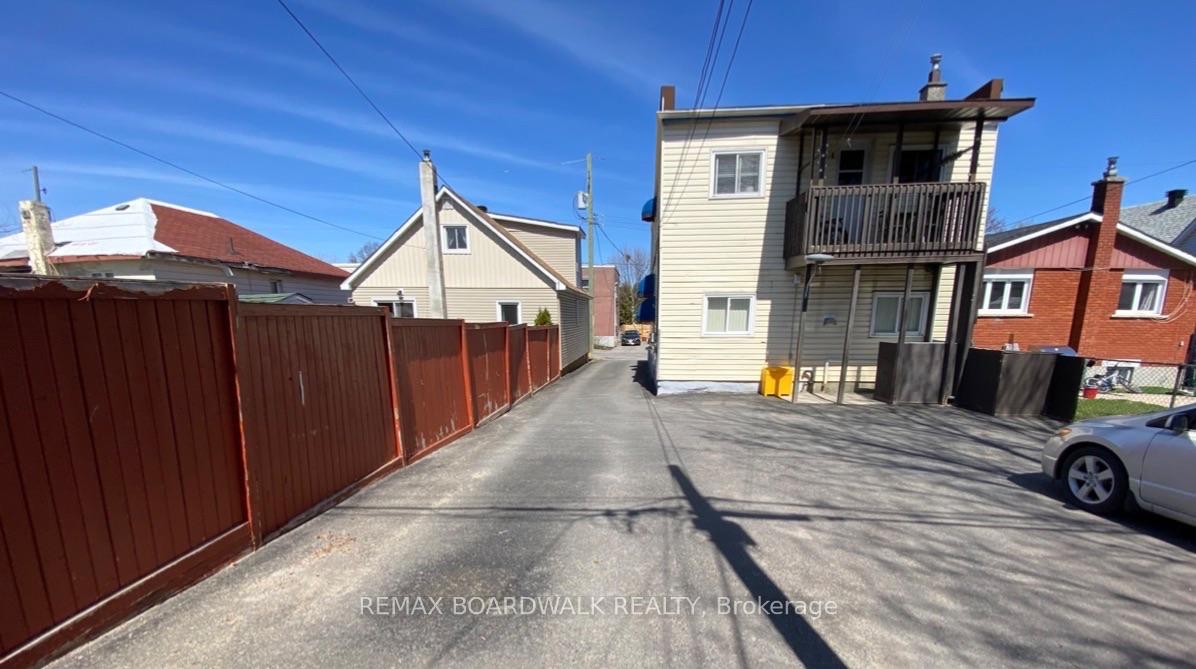 Photo 24 of Unit 1, 332 Shakespeare Street, Ottawa, Vanier — HOMEH