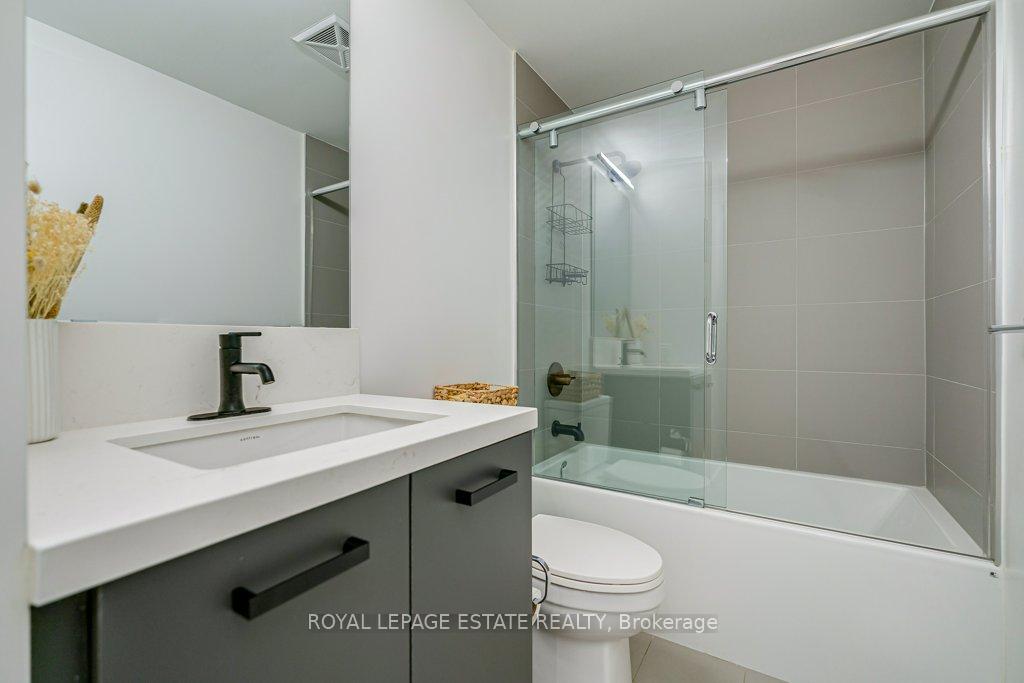 Photo 19 of Unit 211, 1888 Queen Street E, Toronto, The Beaches — HOMEH