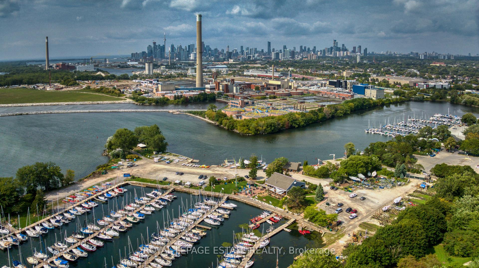 Photo 30 of Unit 211, 1888 Queen Street E, Toronto, The Beaches — HOMEH