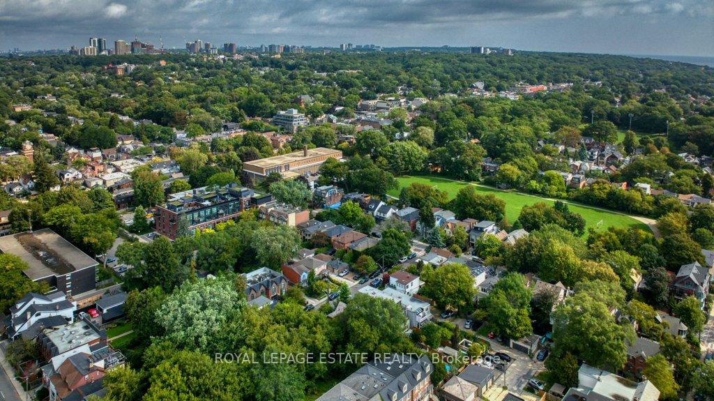 Photo 40 of Unit 211, 1888 Queen Street E, Toronto, The Beaches — HOMEH