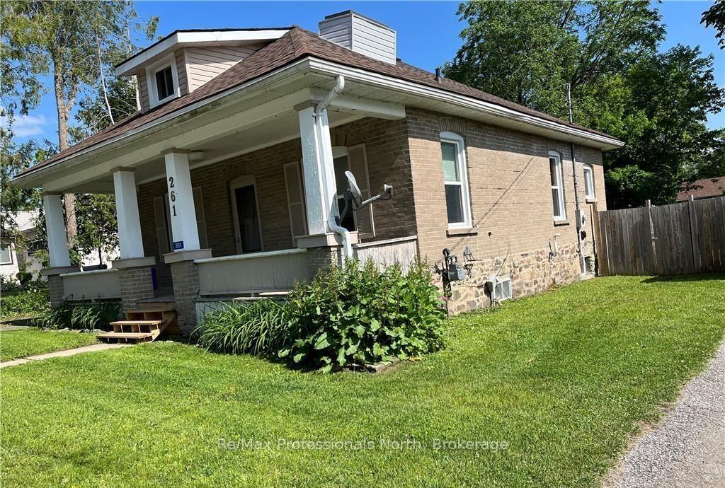 Photo 3 of 261 Hotchkiss Street, Gravenhurst, Muskoka (S) — HOMEH