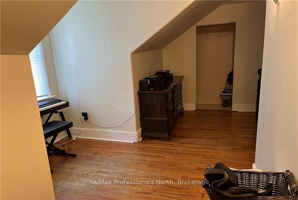 Photo 14 of 261 Hotchkiss Street, Gravenhurst, Muskoka (S) — HOMEH