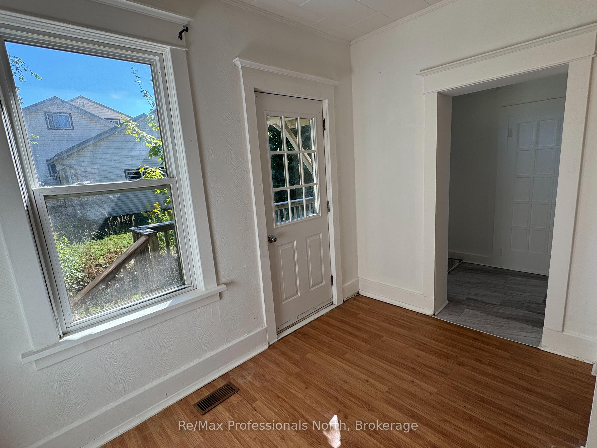 Photo 17 of 261 Hotchkiss Street, Gravenhurst, Muskoka (S) — HOMEH