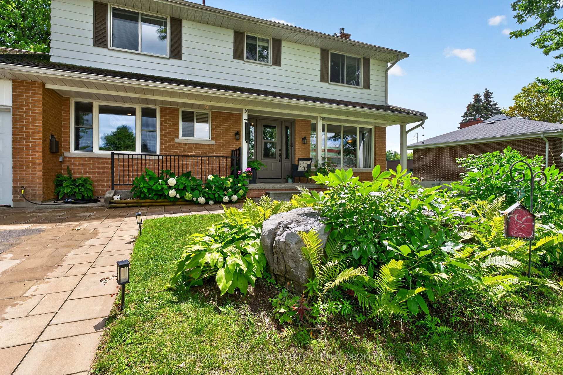 Photo 2 of 335 Elizabeth Drive, Gananoque, Gananoque — HOMEH