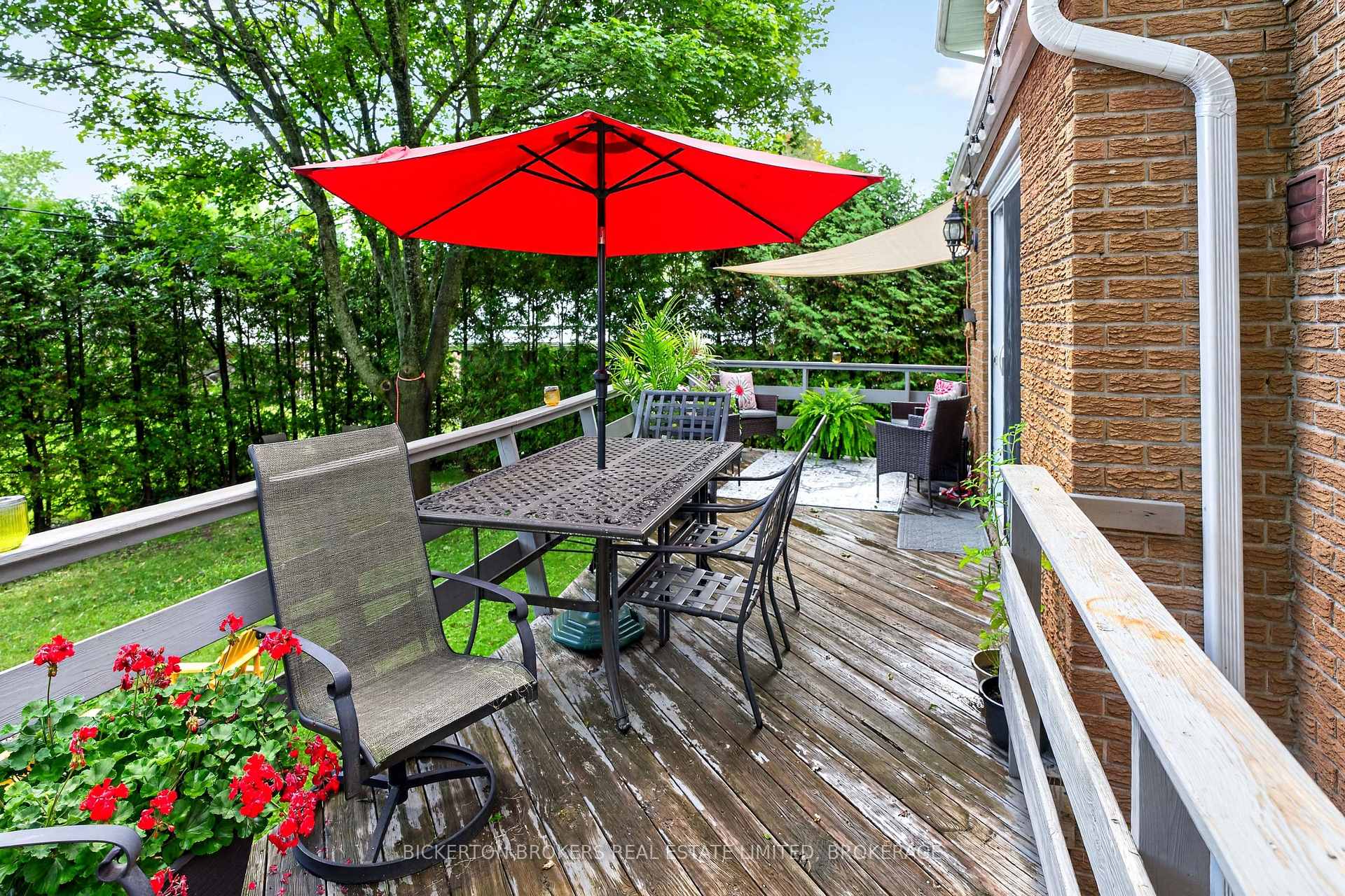 Photo 7 of 335 Elizabeth Drive, Gananoque, Gananoque — HOMEH