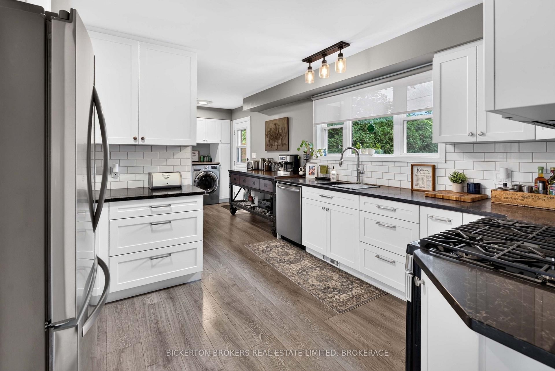 Photo 20 of 335 Elizabeth Drive, Gananoque, Gananoque — HOMEH