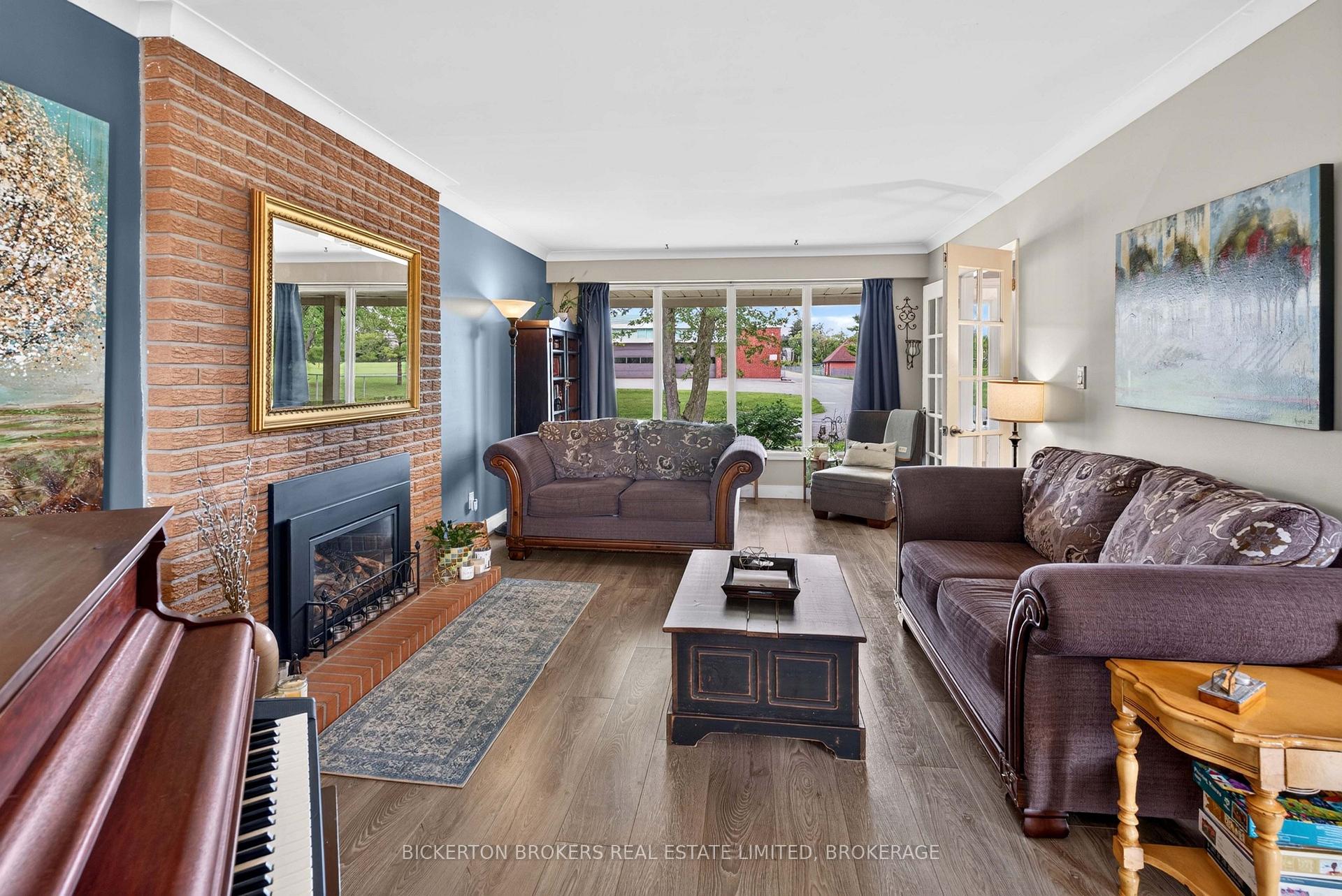 Photo 30 of 335 Elizabeth Drive, Gananoque, Gananoque — HOMEH