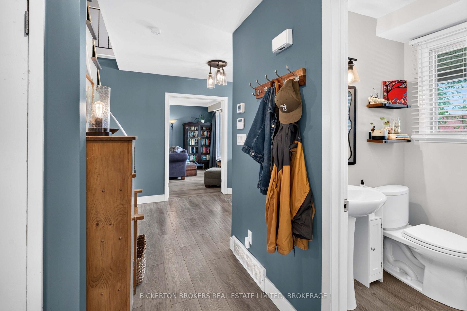Photo 14 of 335 Elizabeth Drive, Gananoque, Gananoque — HOMEH