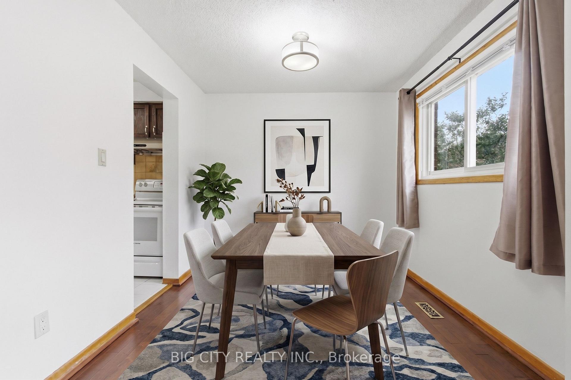 Photo 19 of 29 Rainthorpe Crescent, Scarborough, L'Amoreaux — HOMEH