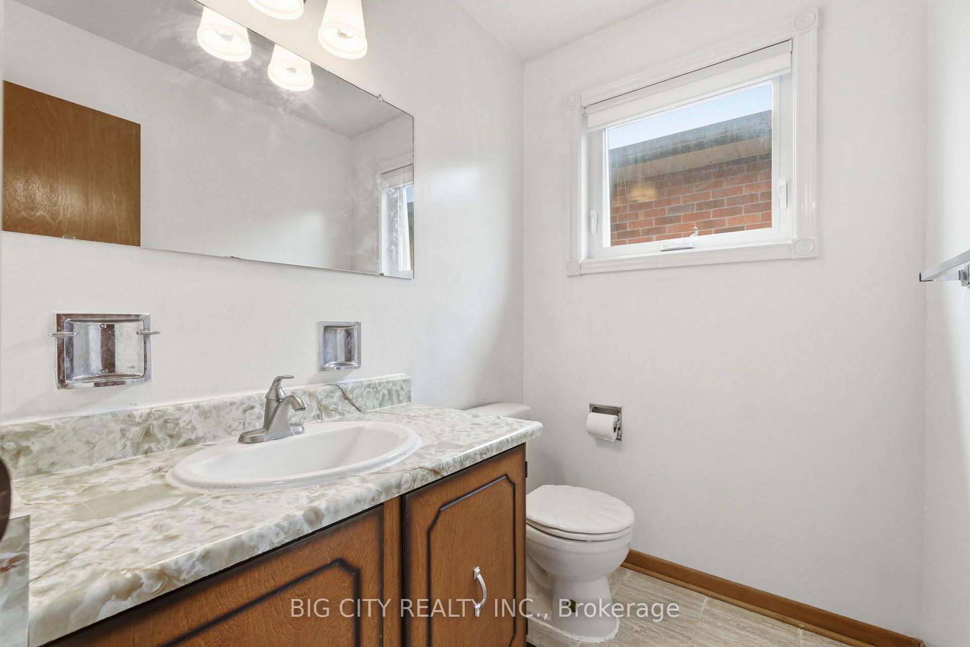 Photo 30 of 29 Rainthorpe Crescent, Scarborough, L'Amoreaux — HOMEH