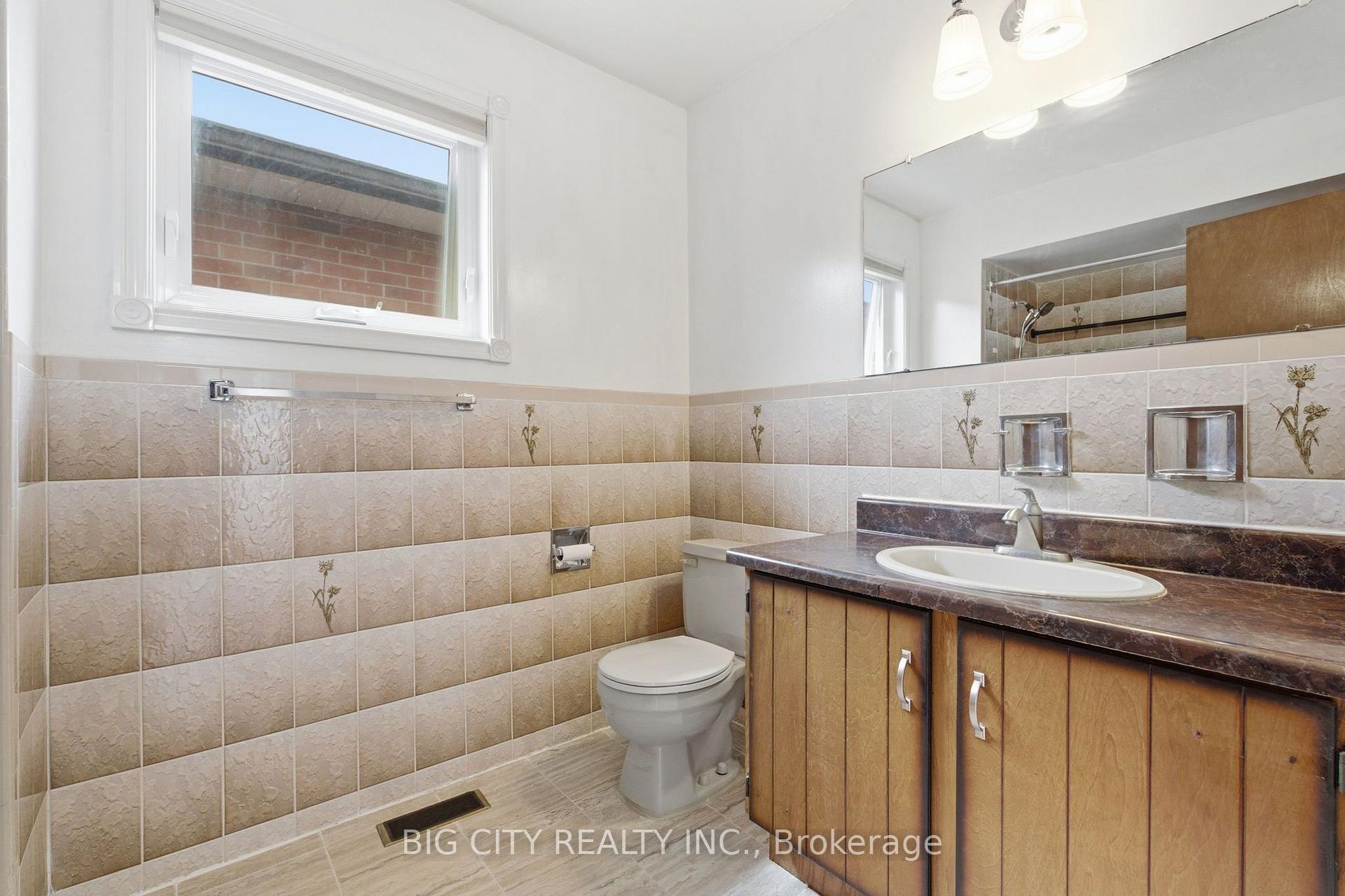 Photo 35 of 29 Rainthorpe Crescent, Scarborough, L'Amoreaux — HOMEH
