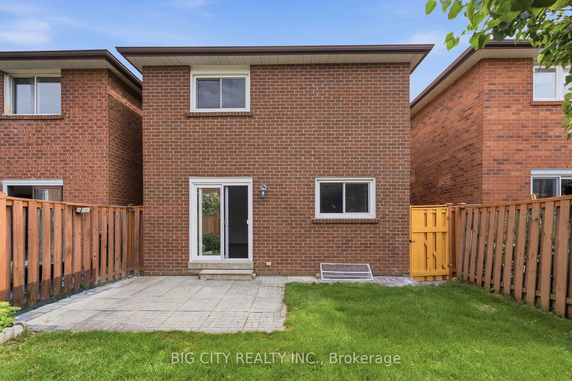 Photo 49 of 29 Rainthorpe Crescent, Scarborough, L'Amoreaux — HOMEH