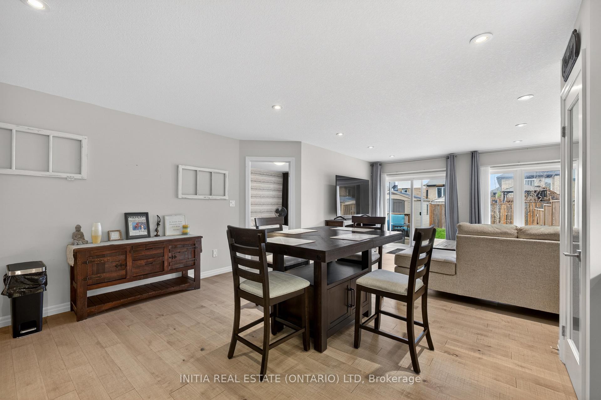 Photo 13 of 7 Cortland Terrace, St. Thomas — HOMEH