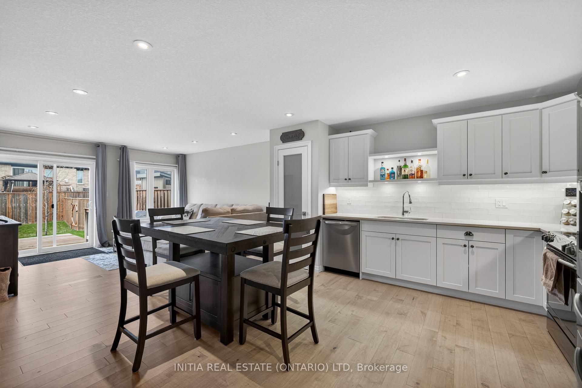 Photo 16 of 7 Cortland Terrace, St. Thomas — HOMEH