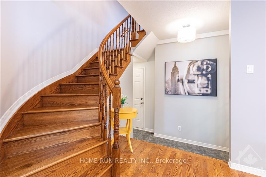 Photo 4 of 2 Borealis Crescent, Ottawa, Carson Meadows — HOMEH