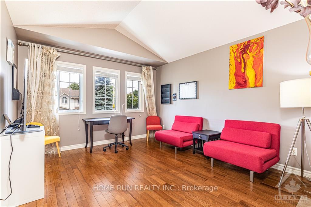 Photo 14 of 2 Borealis Crescent, Ottawa, Carson Meadows — HOMEH