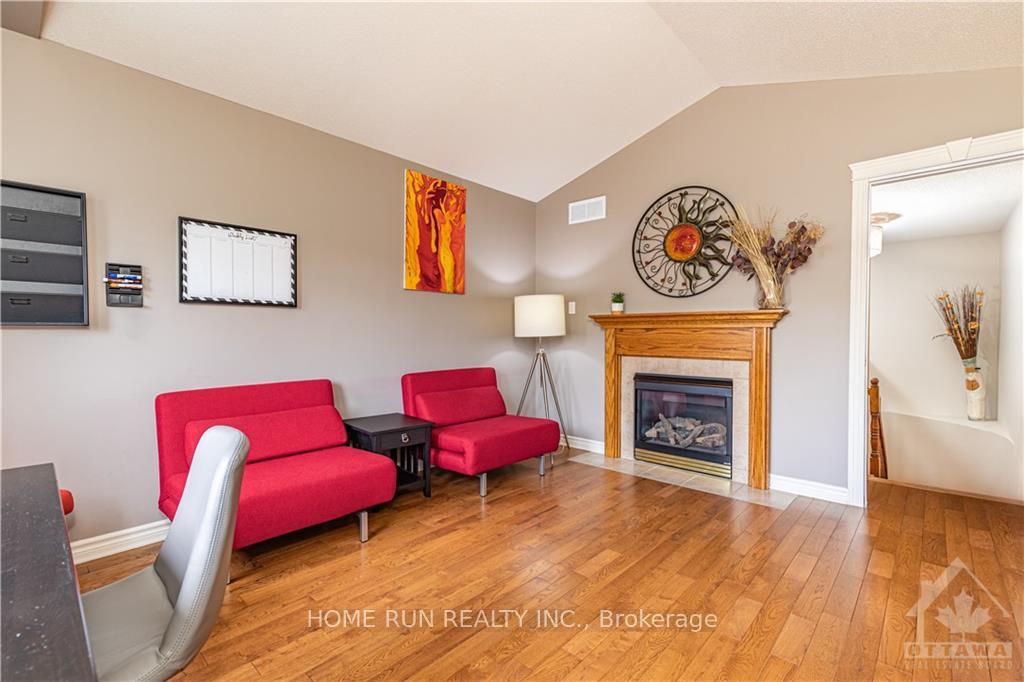 Photo 16 of 2 Borealis Crescent, Ottawa, Carson Meadows — HOMEH