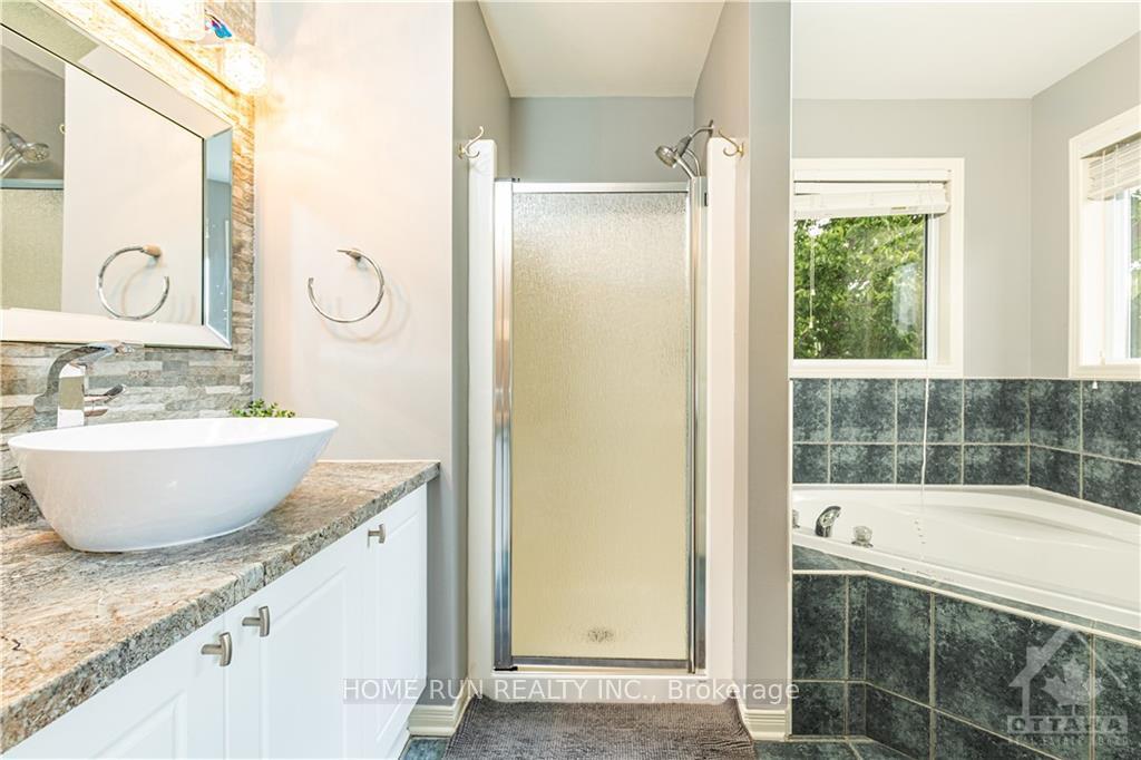 Photo 21 of 2 Borealis Crescent, Ottawa, Carson Meadows — HOMEH
