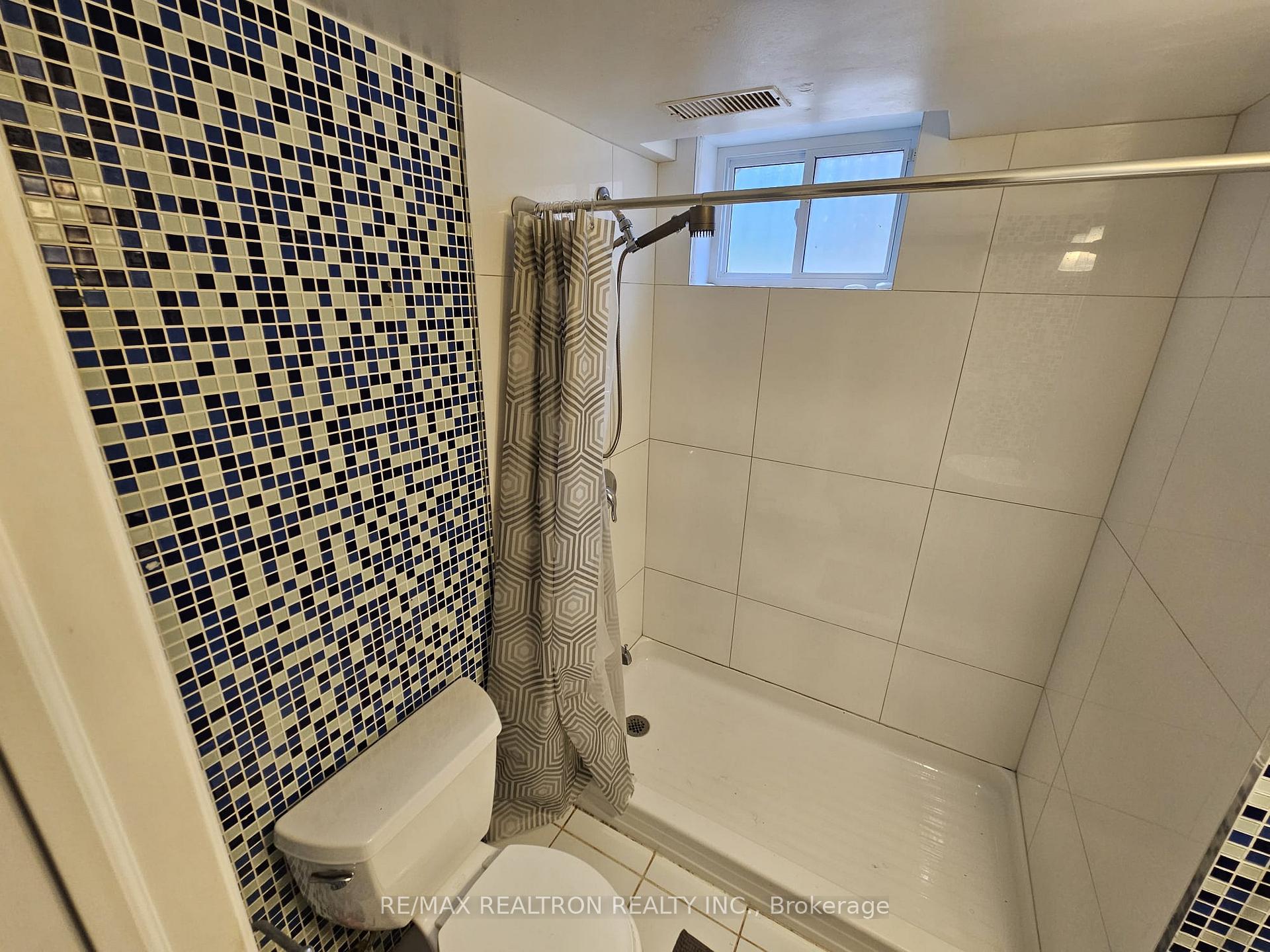 Photo 13 of Unit Basem, 126 Brahms Avenue, North York, Hillcrest Village — HOMEH