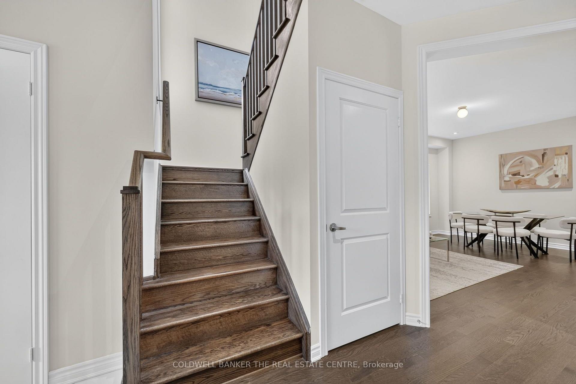Photo 12 of 1048 Barton Way, Innisfil, Alcona — HOMEH