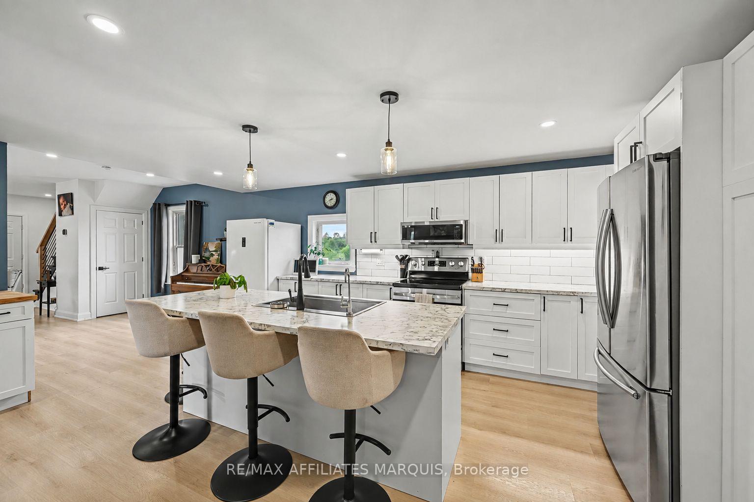 Photo 3 of 31 Minto Avenue, Montague, Montague Twp — HOMEH