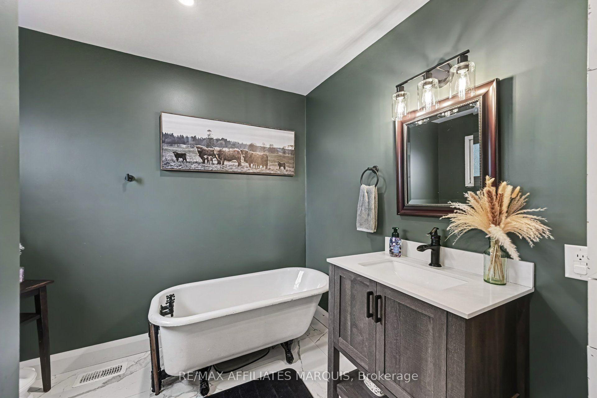 Photo 9 of 31 Minto Avenue, Montague, Montague Twp — HOMEH