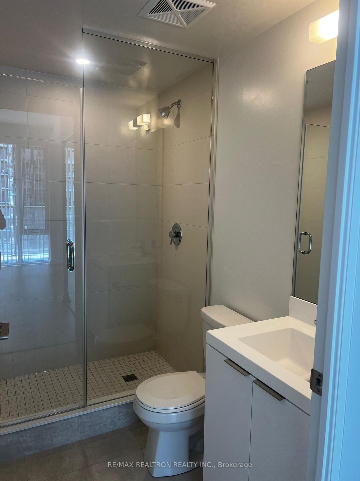Photo 9 of Unit 3112, 8 Widmer Street, Toronto, Waterfront Communities — HOMEH