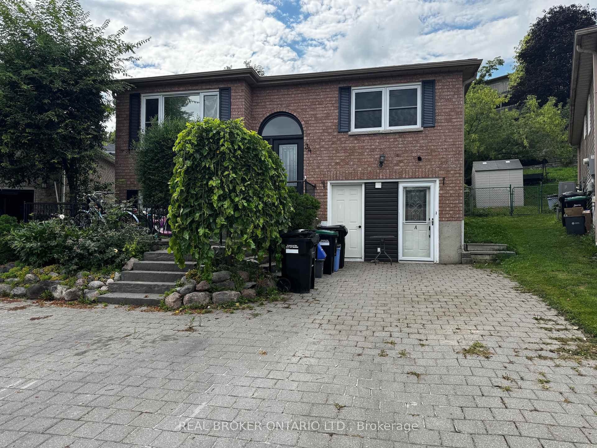 Photo 1 of Unit A, 34 Engel Crescent, Barrie, Letitia Heights — HOMEH