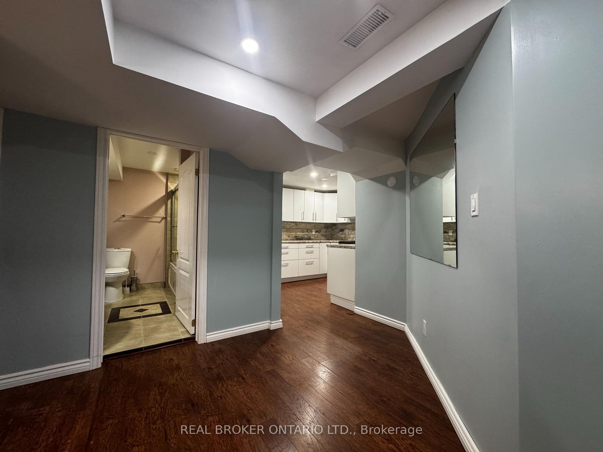 Photo 12 of Unit A, 34 Engel Crescent, Barrie, Letitia Heights — HOMEH