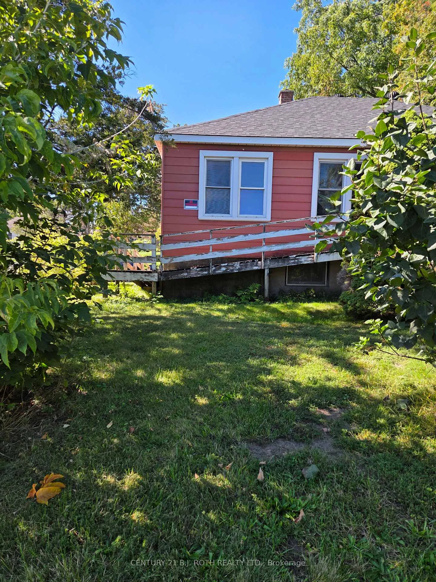 Photo 4 of 79 Frederick Street, Orillia — HOMEH