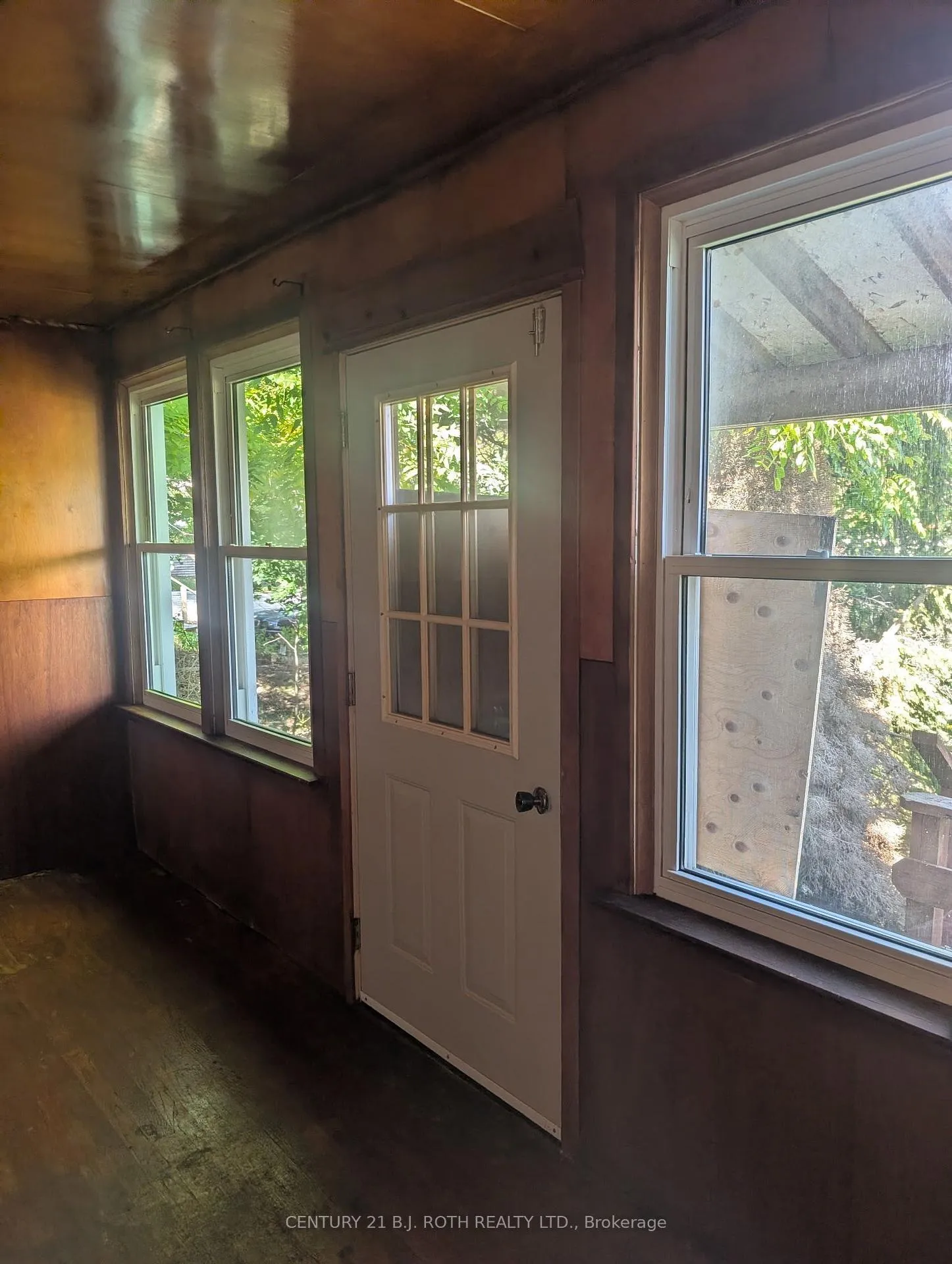 Photo 15 of 79 Frederick Street, Orillia — HOMEH