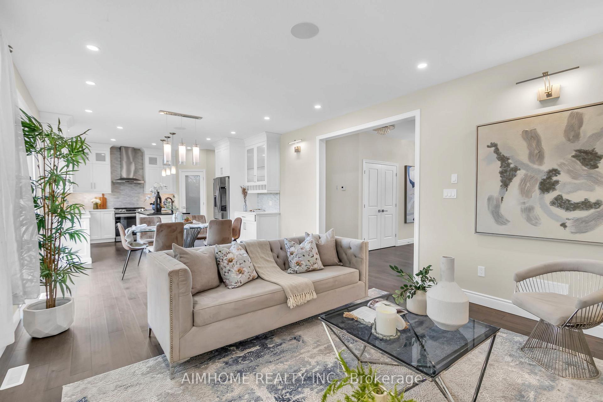 Photo 13 of 2668 Kains Road, London, South B — HOMEH