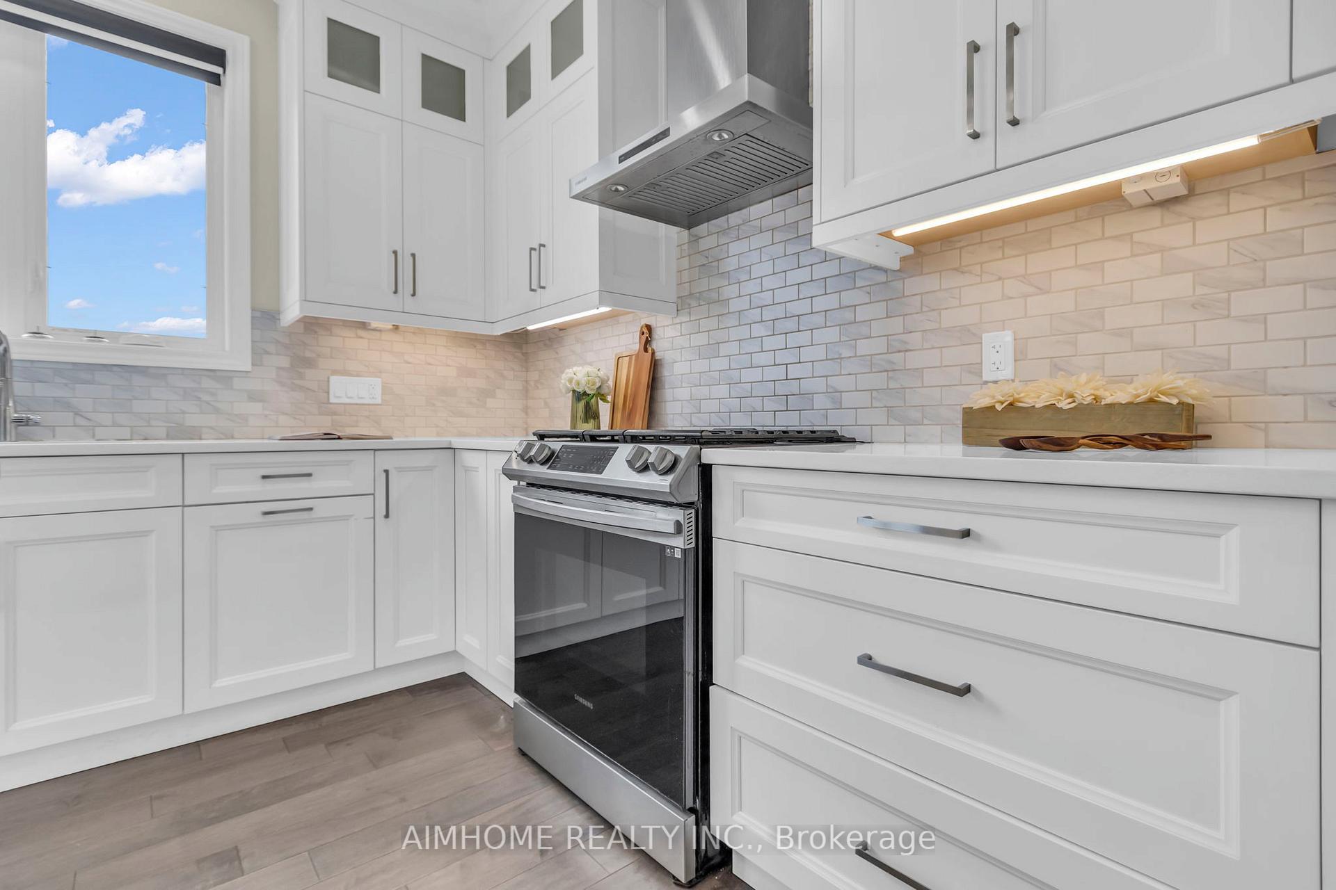 Photo 21 of 2668 Kains Road, London, South B — HOMEH
