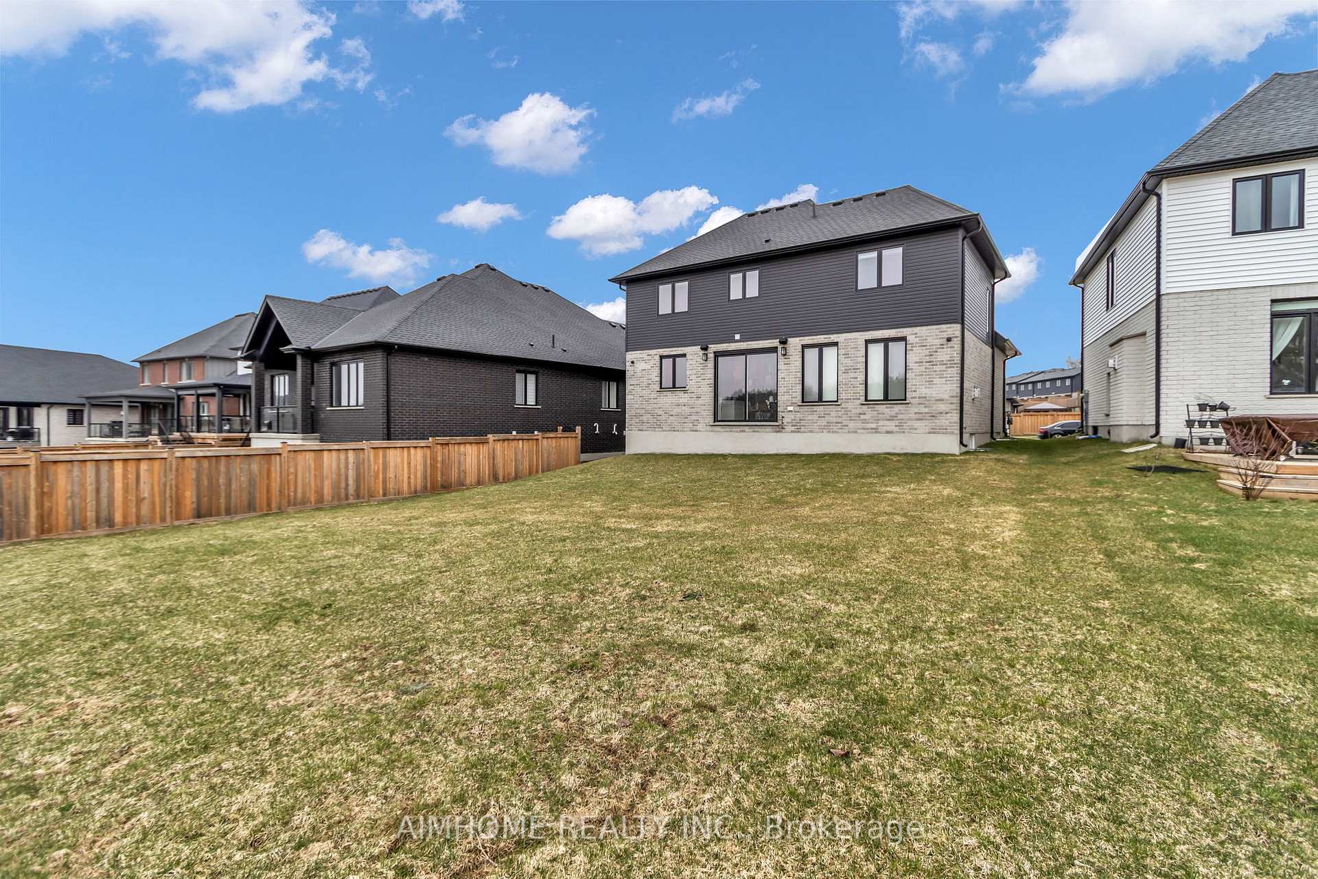 Photo 47 of 2668 Kains Road, London, South B — HOMEH