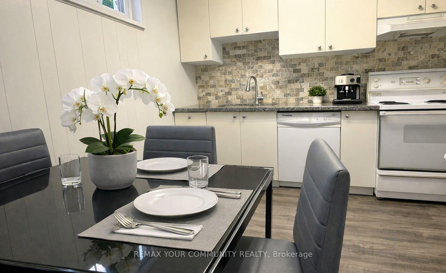 Photo 2 of 22 Baleberry Crescent, Etobicoke, Kingsview Village-The Westway — HOMEH