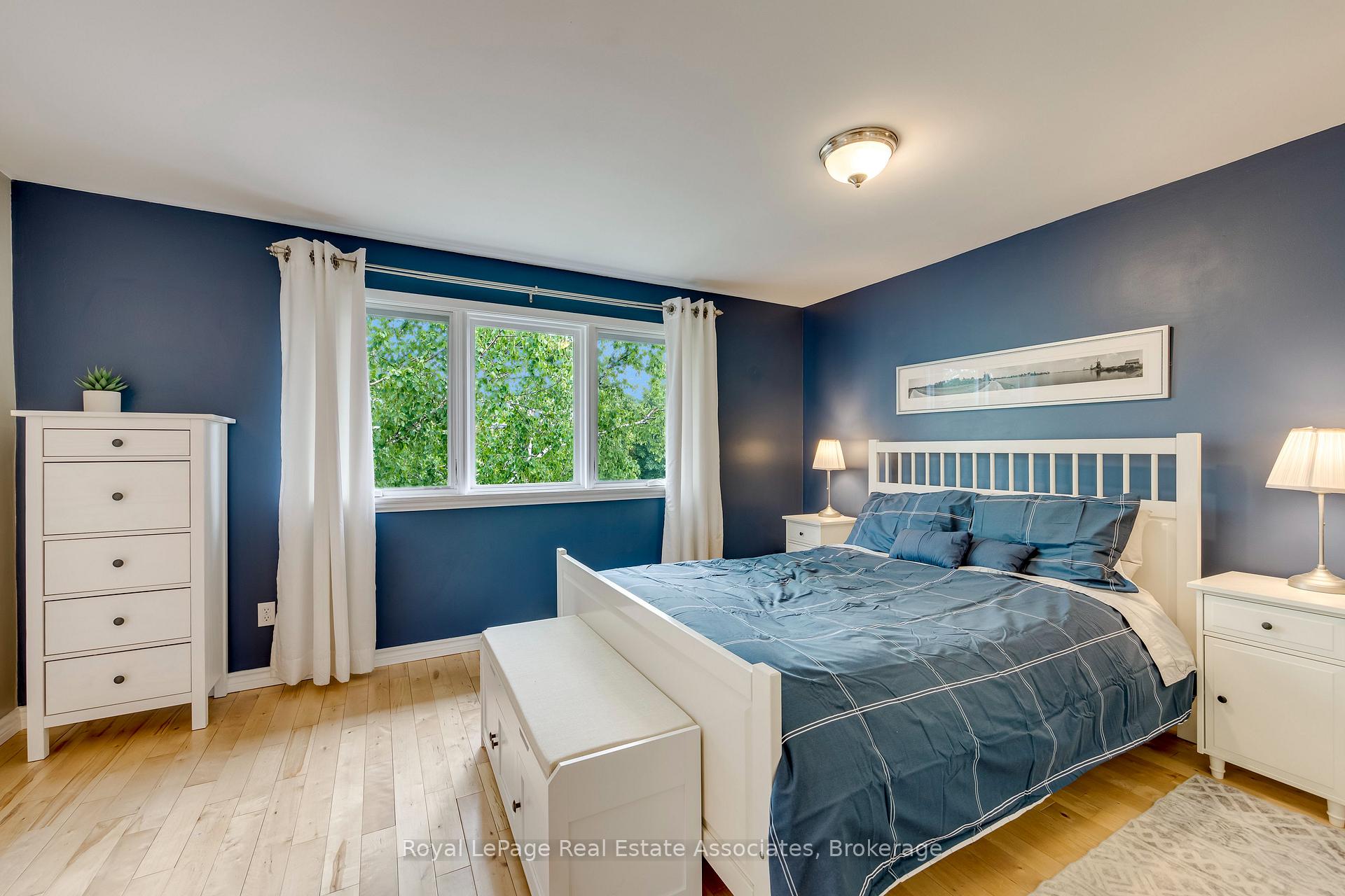 Photo 10 of 2929 Arvida Circle, Mississauga, Meadowvale — HOMEH