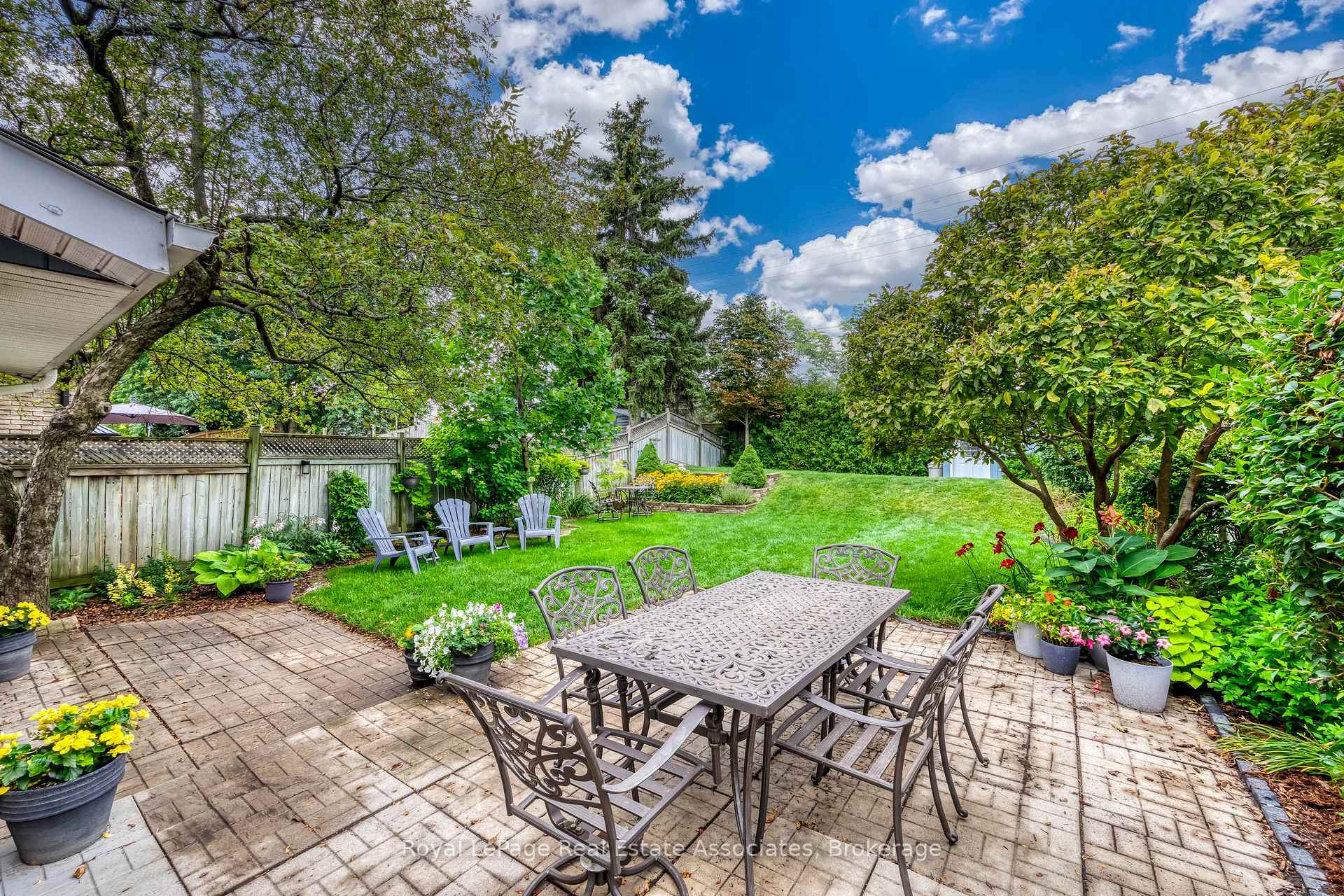 Photo 18 of 2929 Arvida Circle, Mississauga, Meadowvale — HOMEH