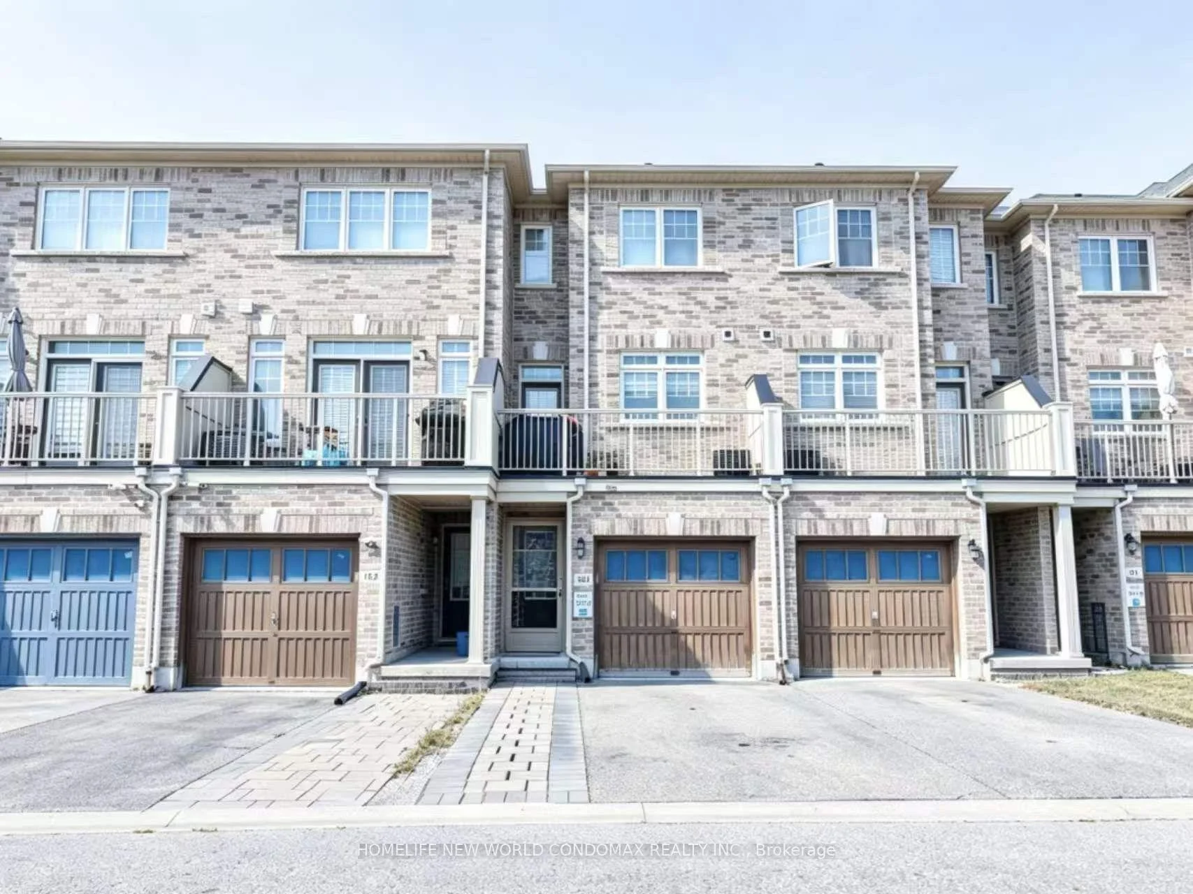 Front of 101 Dundas Way