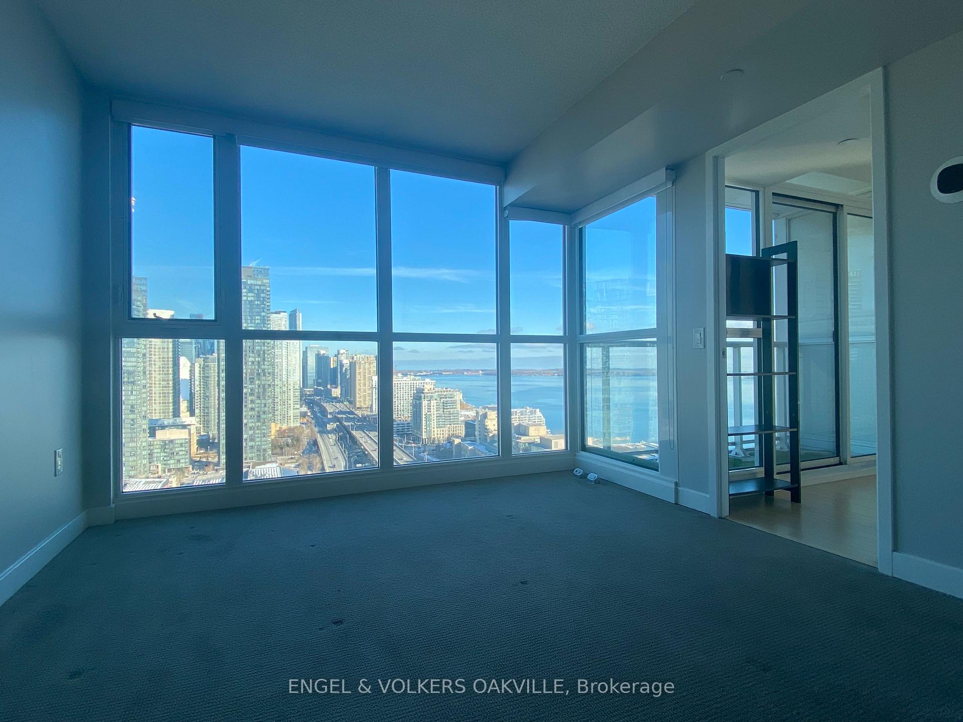 Photo 4 of Unit 3106, 75 Queens Wharf Road, Toronto, Waterfront Communities — HOMEH