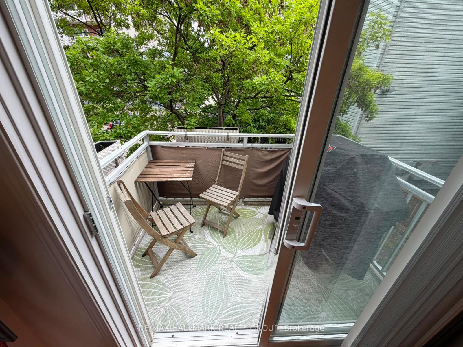 Photo 3 of 418 Somerset Street W, Ottawa, Ottawa Centre — HOMEH