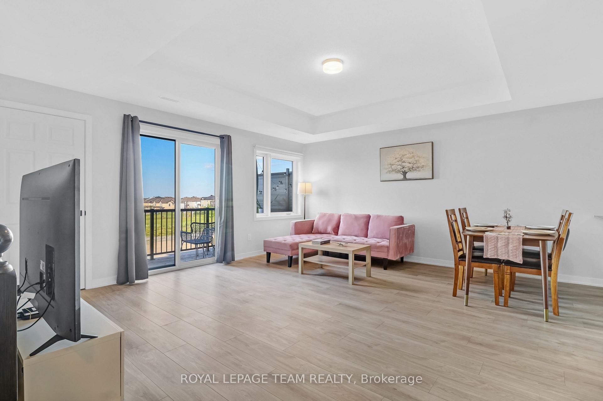 Photo 10 of 620 Parnian Private, Ottawa, Barrhaven - Half Moon Bay — HOMEH