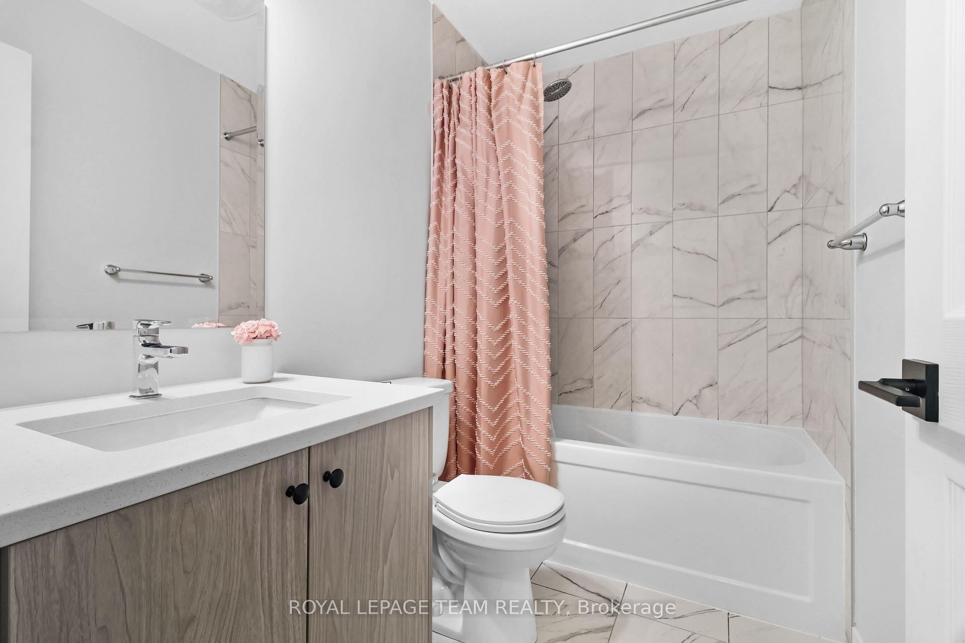 Photo 15 of 620 Parnian Private, Ottawa, Barrhaven - Half Moon Bay — HOMEH