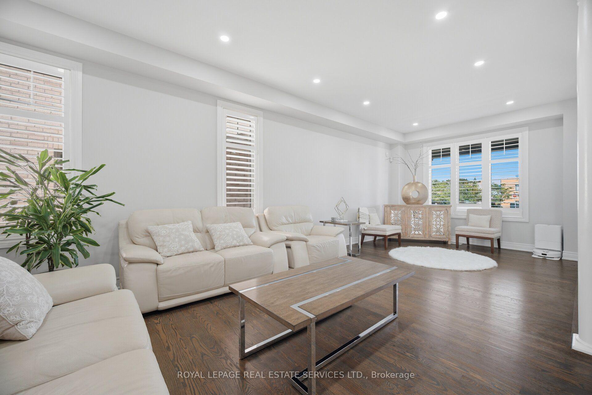 Photo 6 of 8 Wardsville Drive, Brampton, Bram West — HOMEH