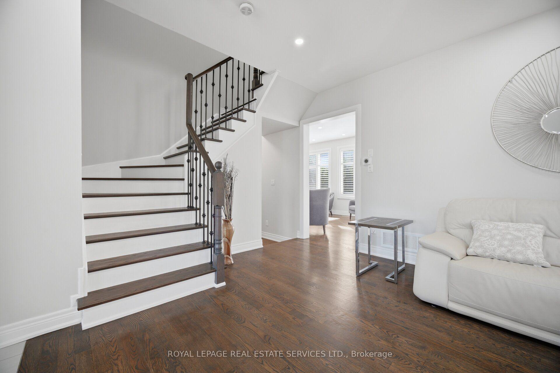 Photo 19 of 8 Wardsville Drive, Brampton, Bram West — HOMEH
