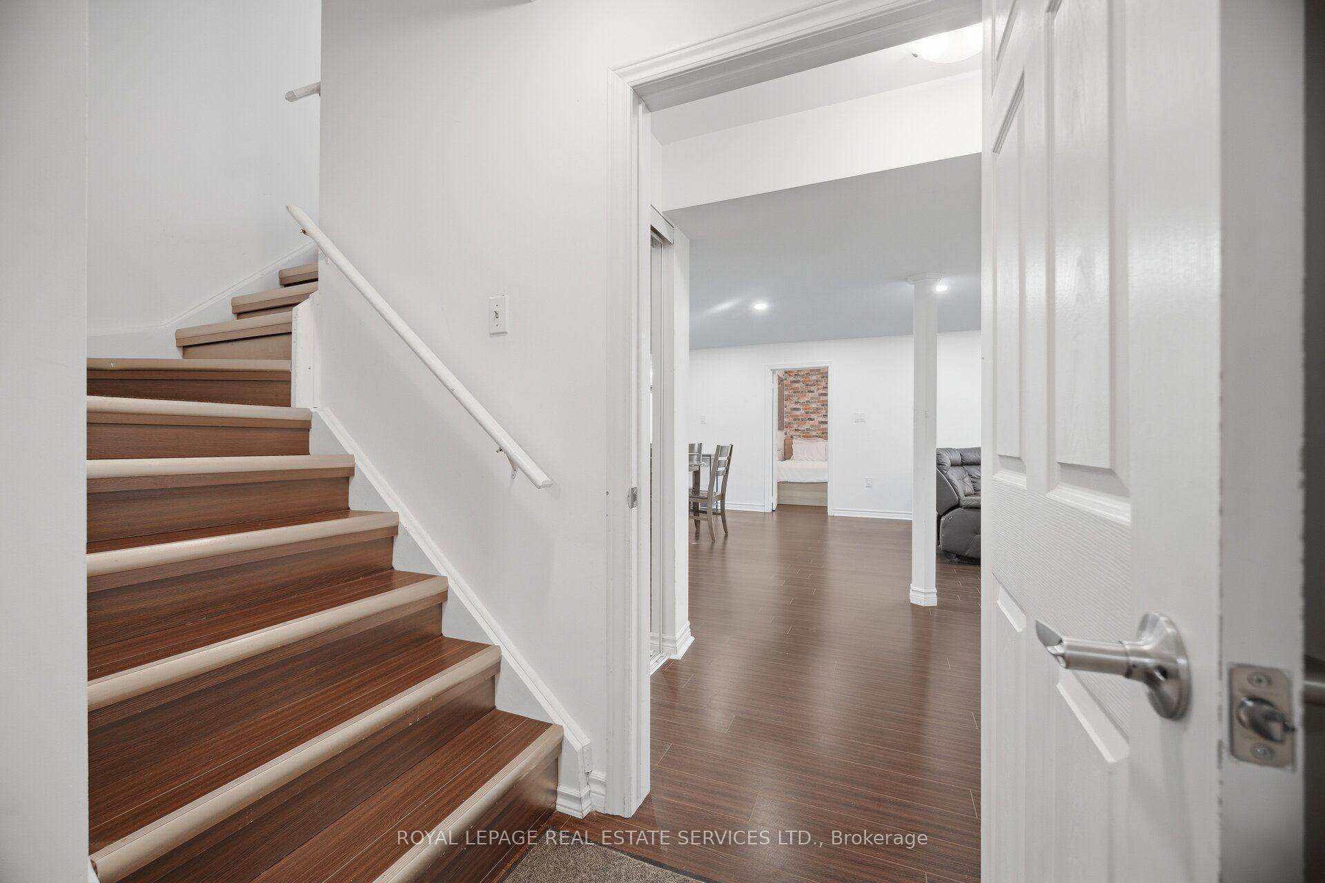 Photo 34 of 8 Wardsville Drive, Brampton, Bram West — HOMEH