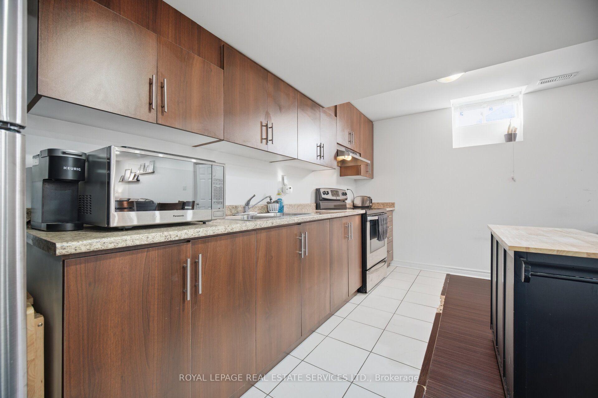 Photo 40 of 8 Wardsville Drive, Brampton, Bram West — HOMEH