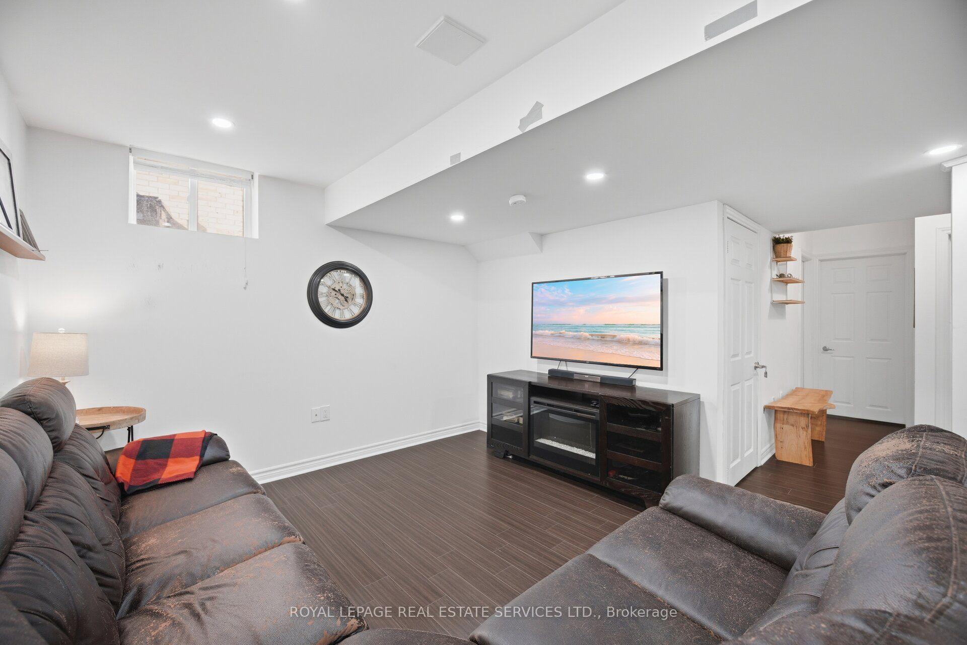 Photo 42 of 8 Wardsville Drive, Brampton, Bram West — HOMEH
