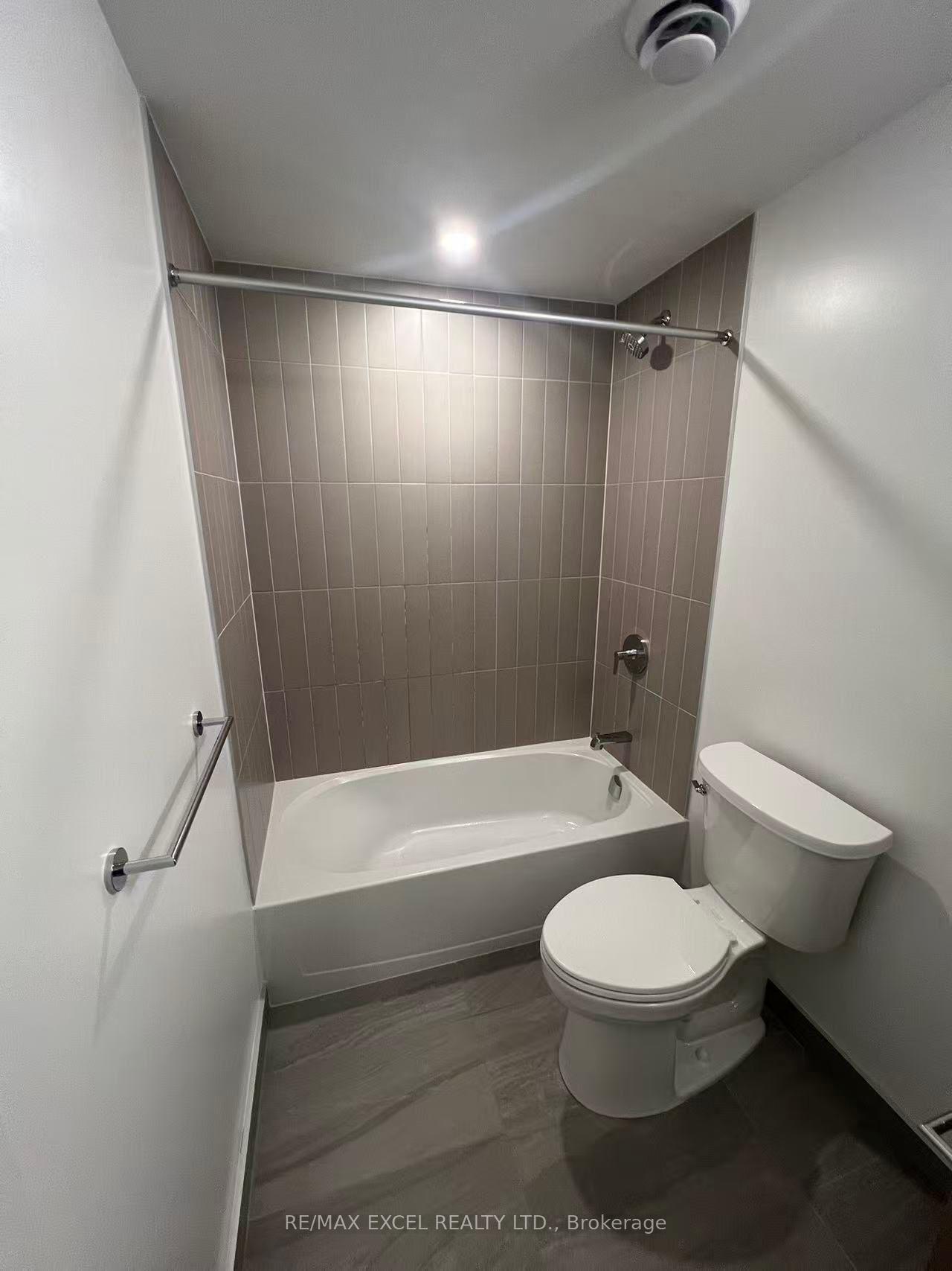 Photo 10 of Unit 1908, 15 David Salomon Drive, Toronto, Flemingdon Park — HOMEH