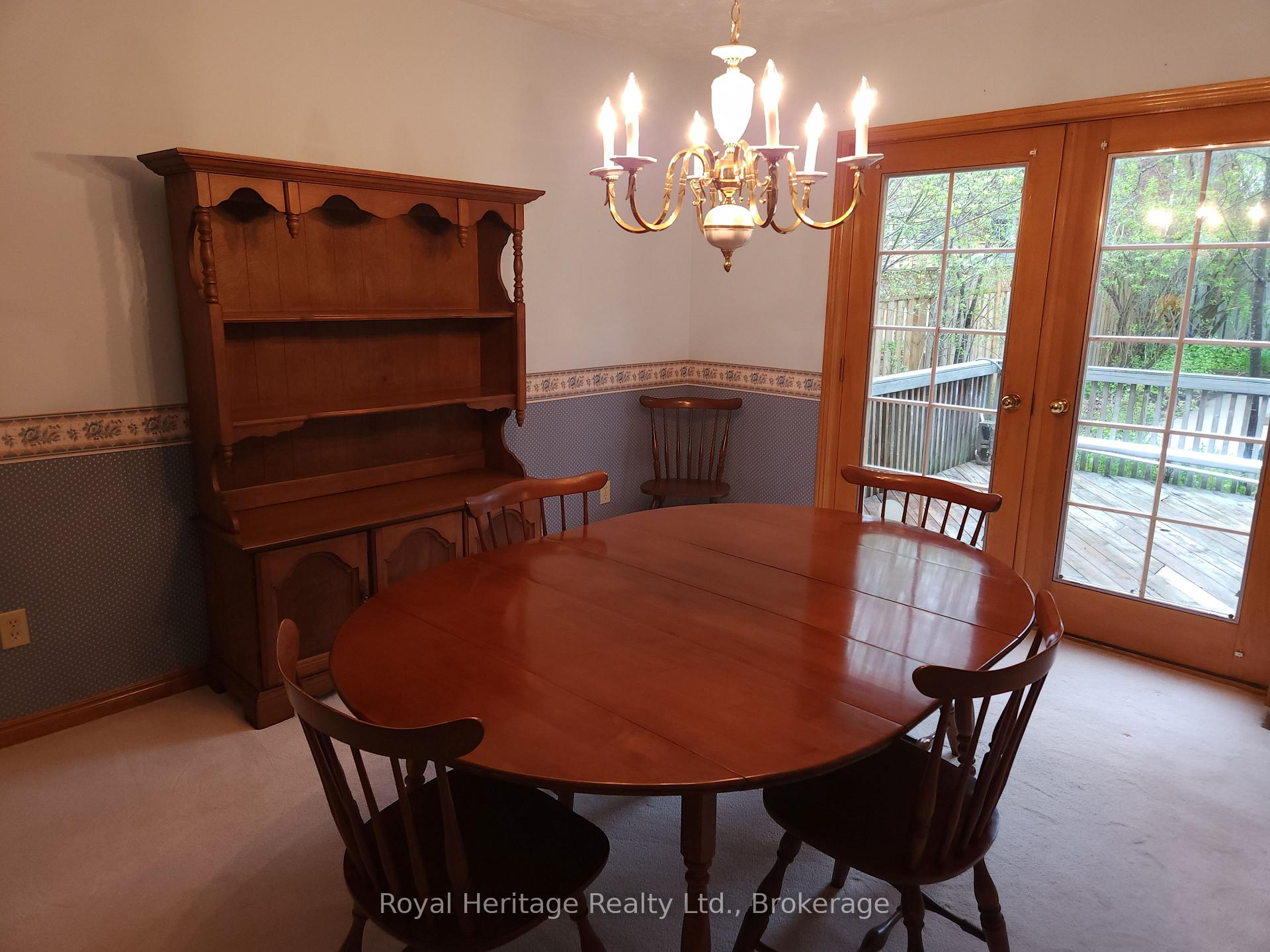 Photo 9 of 1534 Scollard Crescent, Peterborough, Ashburnham Ward 4 — HOMEH